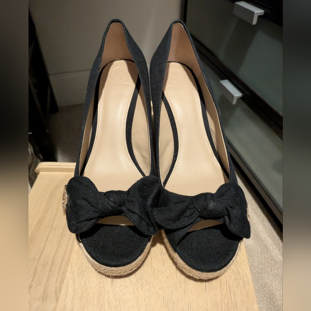 Tory Burch Black Canvas Peep Toe Wedge Pumps - Picture 4 of 10